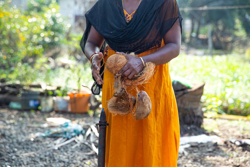 Alleppey Backwater Houseboat Tour with coconut husk removal